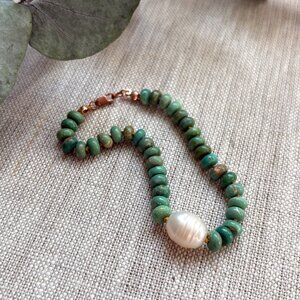 Turquoise Hand Knotted Bracelet with Pearl - Hand Made in Canada